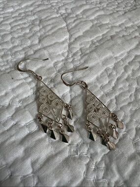 Silver Filigree Dangle Earrings - Elegant Women Jewelry